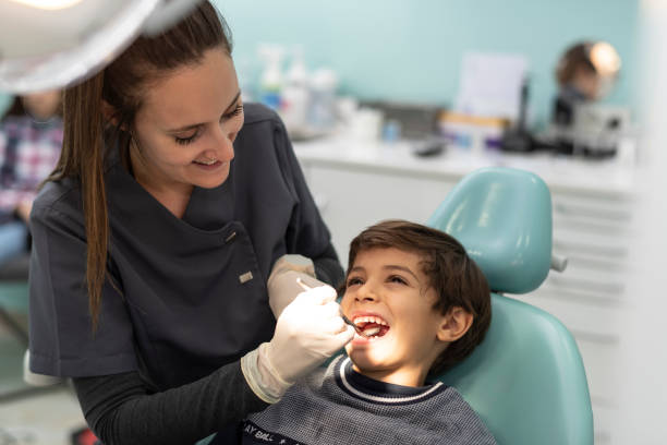 Best Emergency Tooth Extraction  in Ledbetter, KY